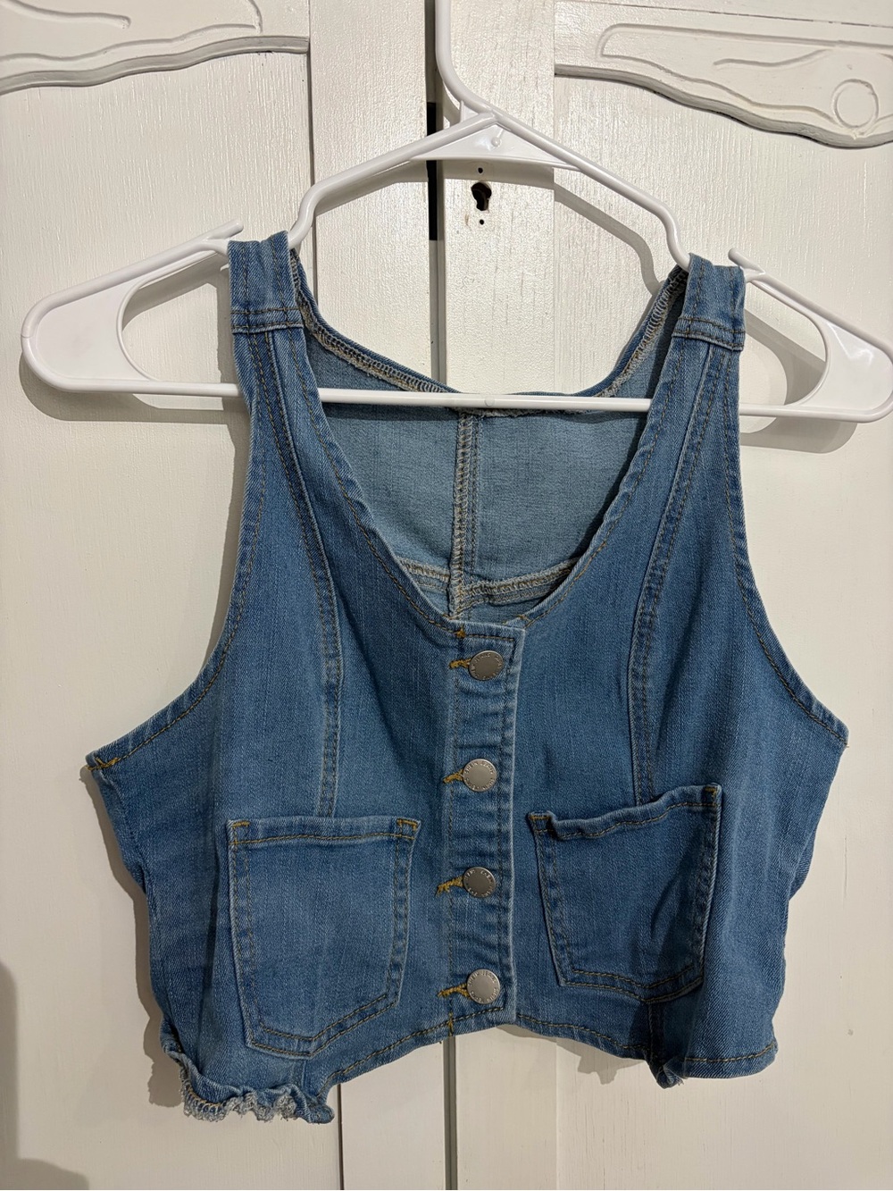Denim Button-Front Crop Vest - Blue